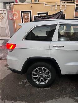 جیپ گراند شیرۆکی